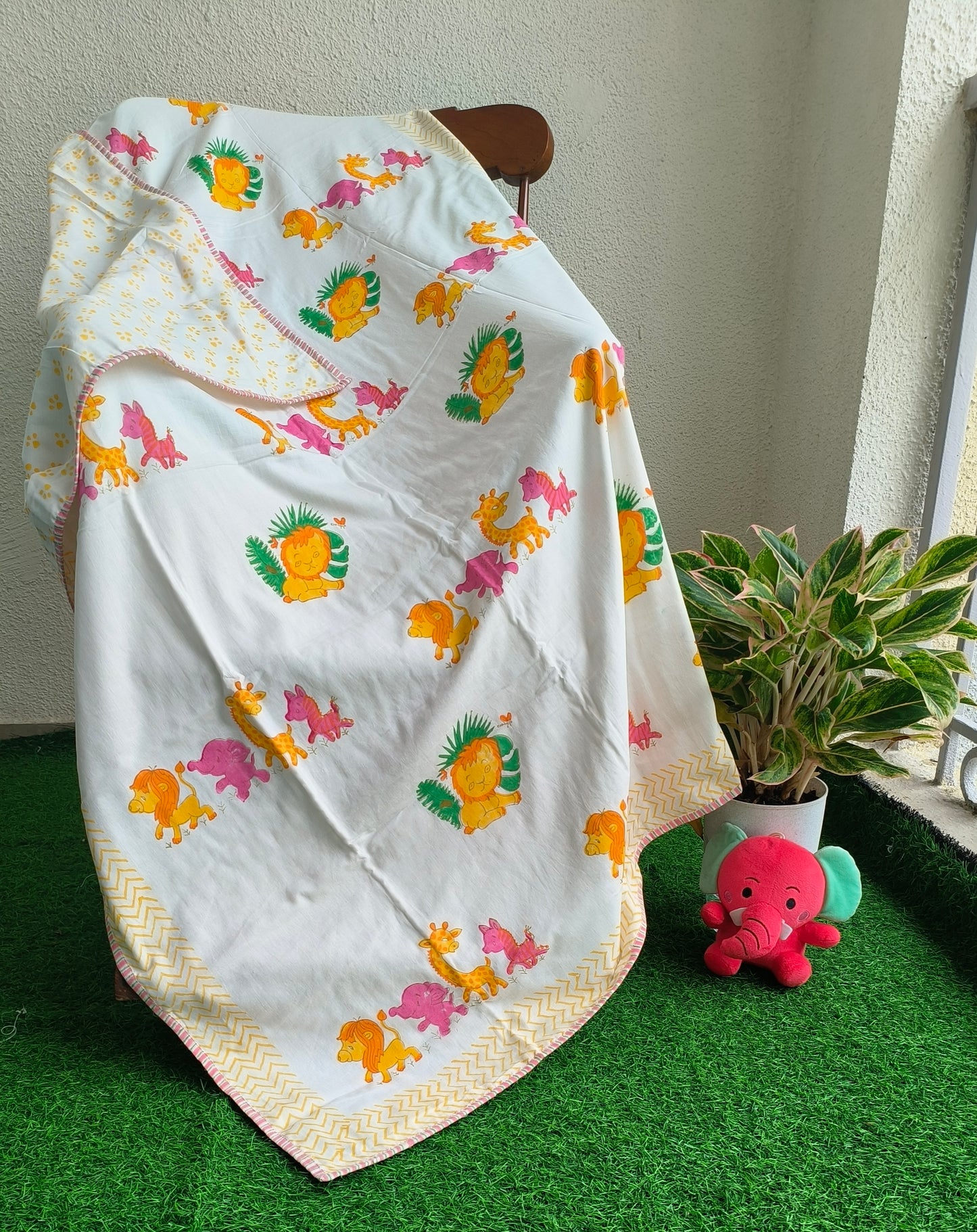 Jungle Safari Kids' Dohar – Cozy & Cute