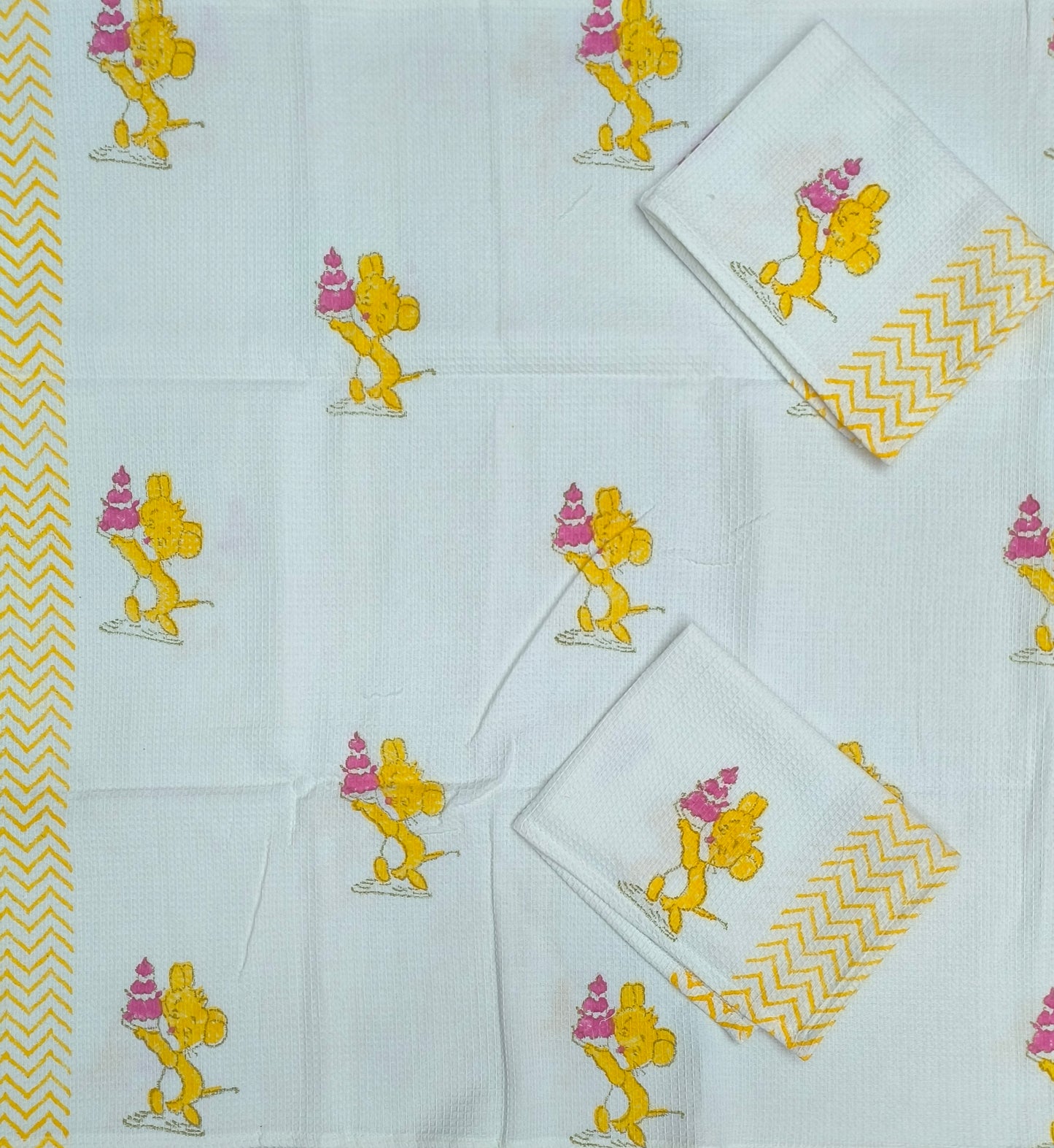 Adorable Bear Ice Cream Towel Set – Soft & Absorbent