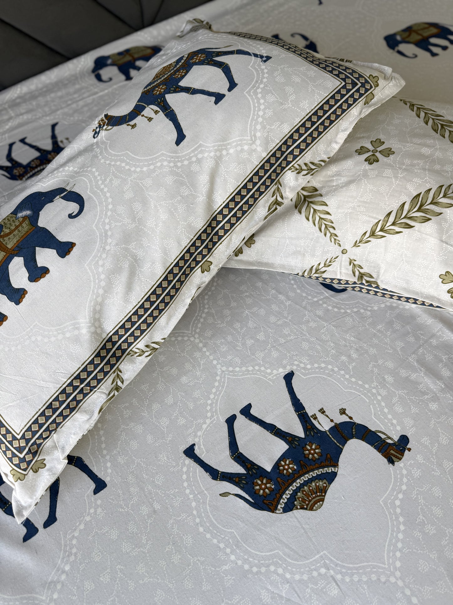 Jodhpuri Karwan Print