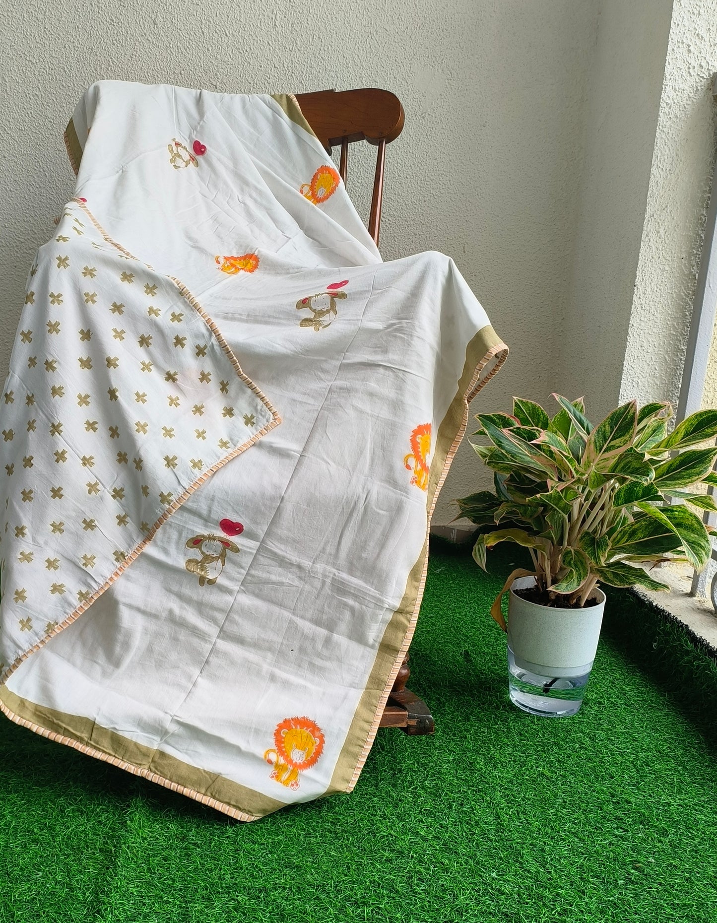 Jungle Friends Kids' Dohar – Cozy & Playful