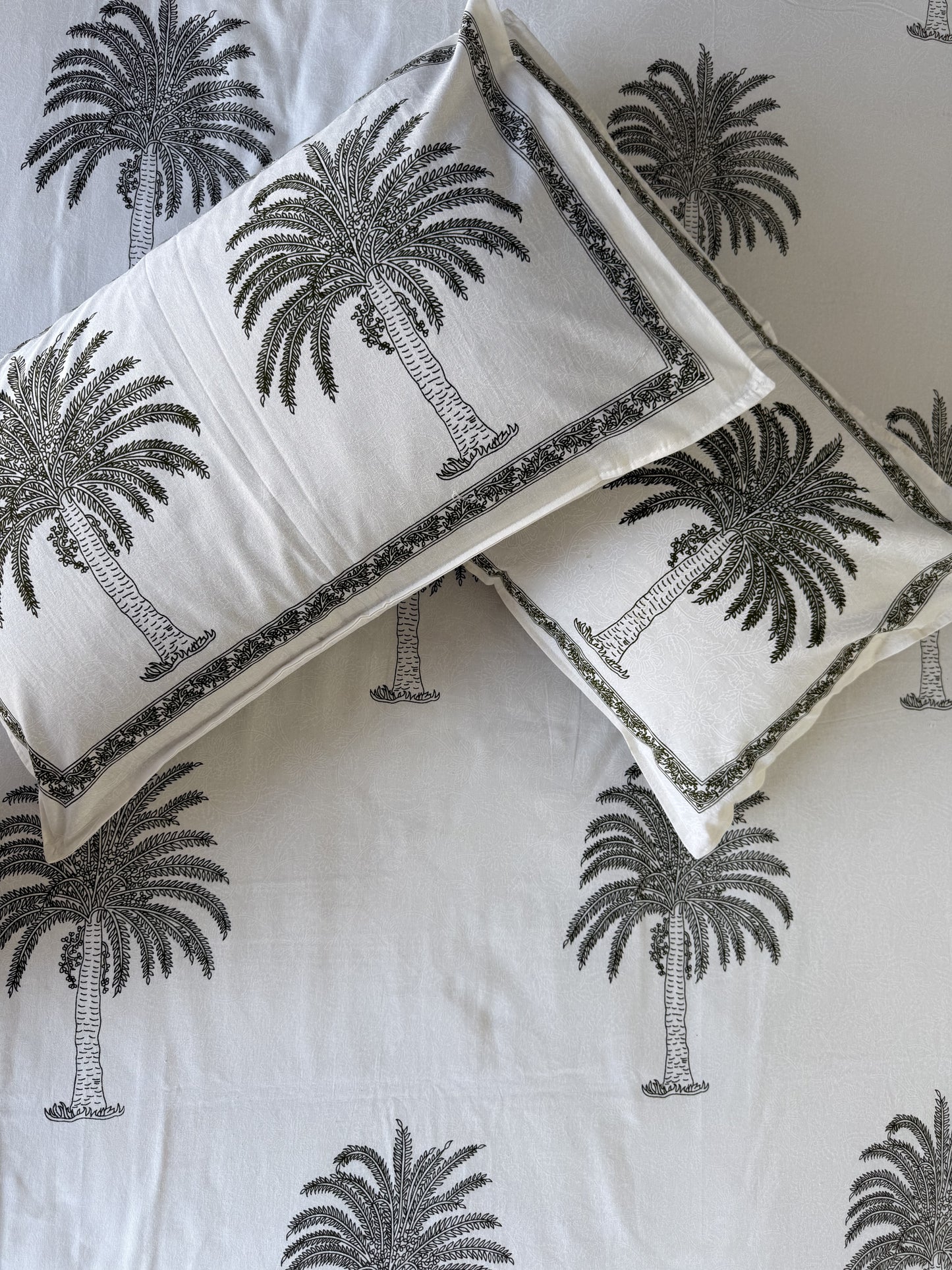 Palm Vibes Print