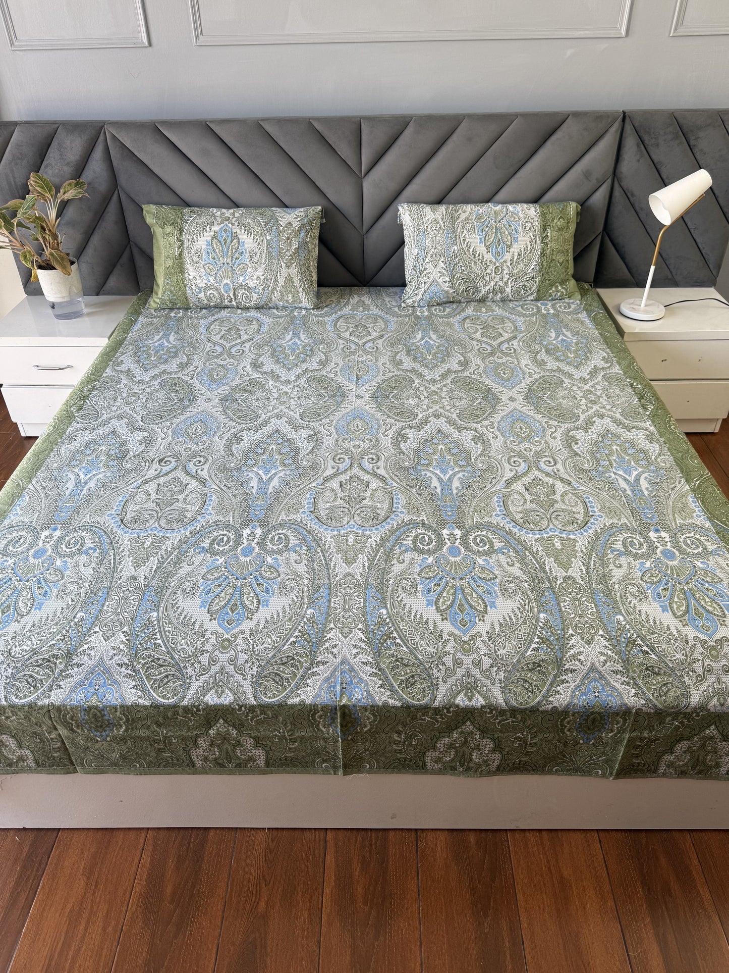 Mughal Jaal Print