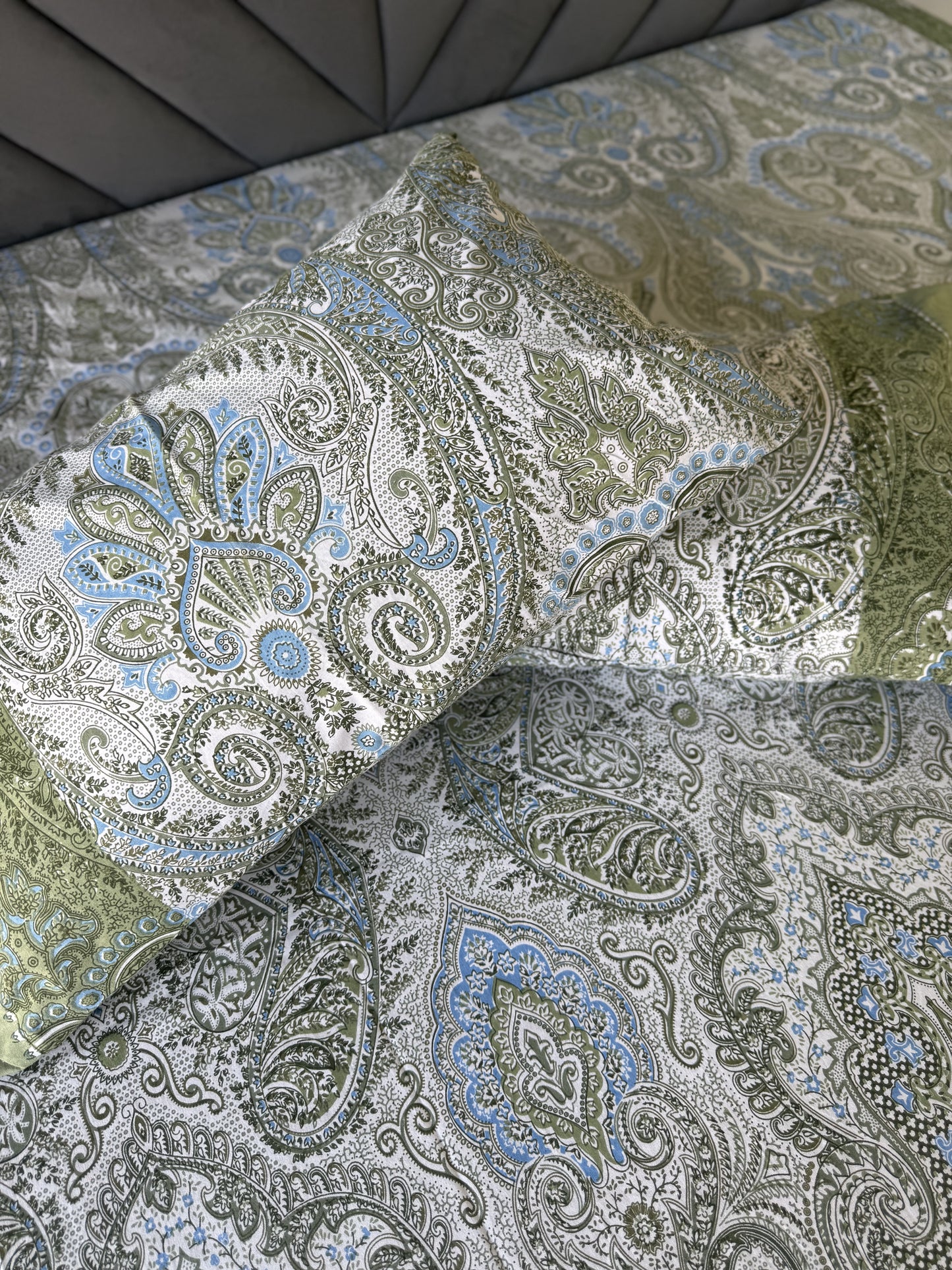 Mughal Jaal Print
